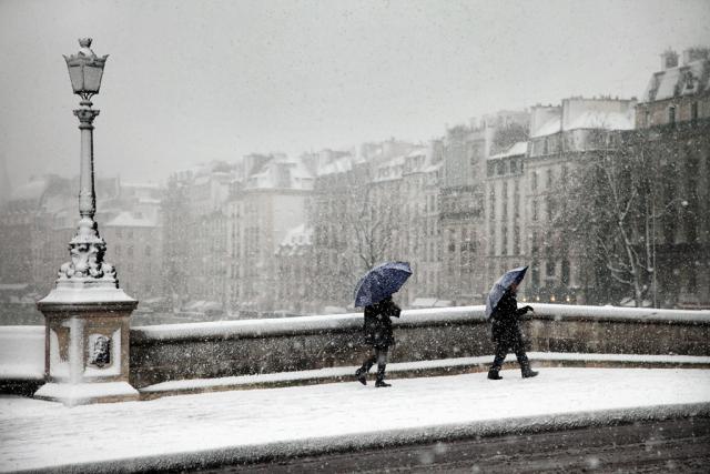 Jacrot Dansons sous la neige - Paris 70 x 105 cm